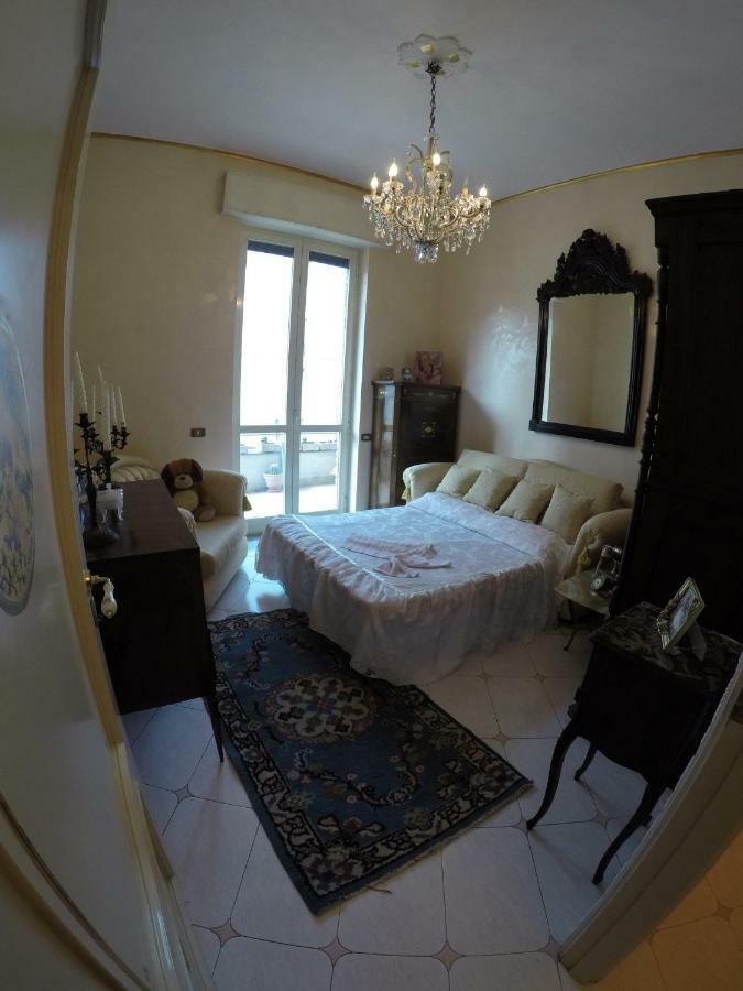 B&B Goldmund Naples Exterior photo